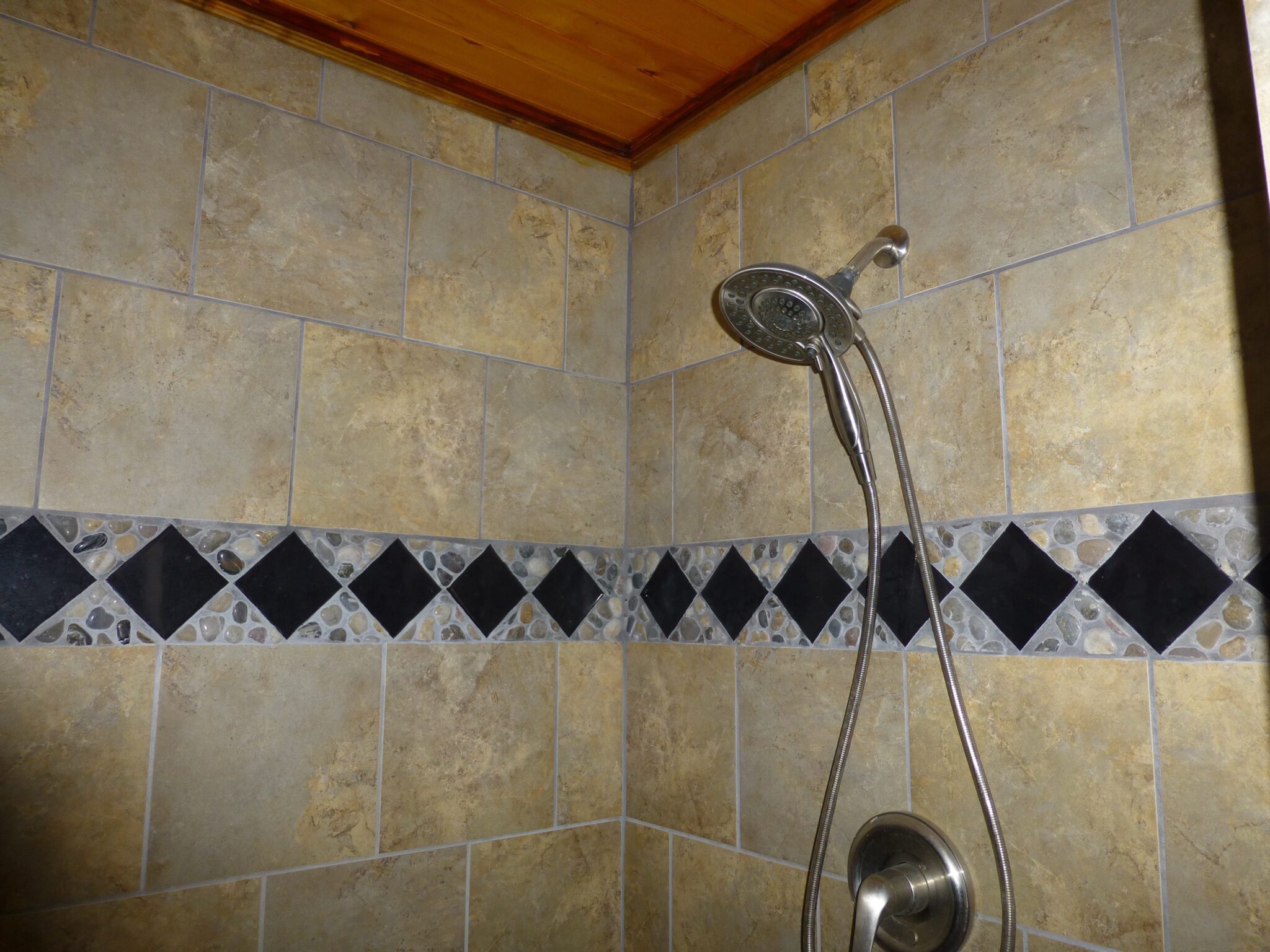 11-shower-right-side