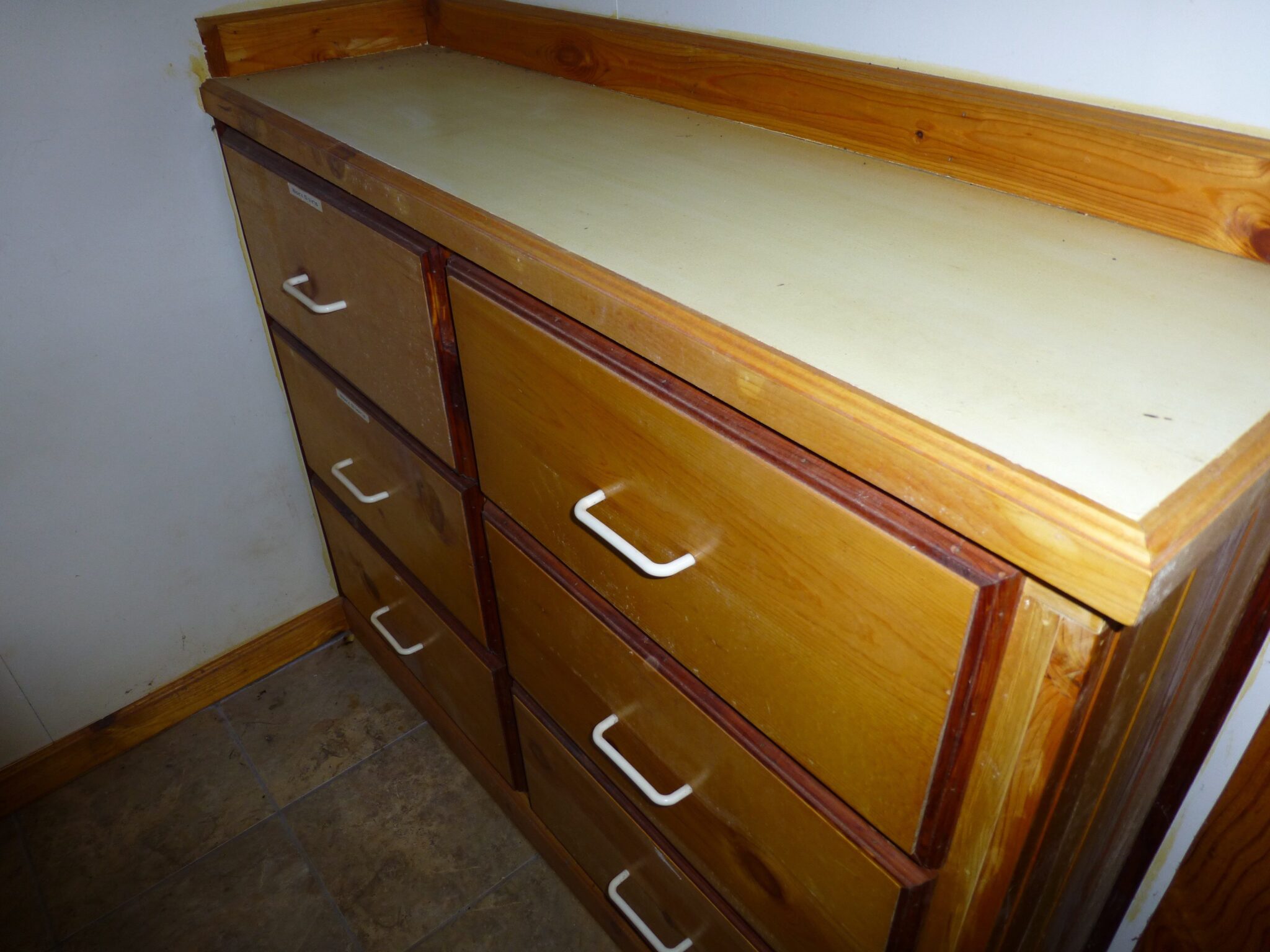 13-master-closet-drawers-2