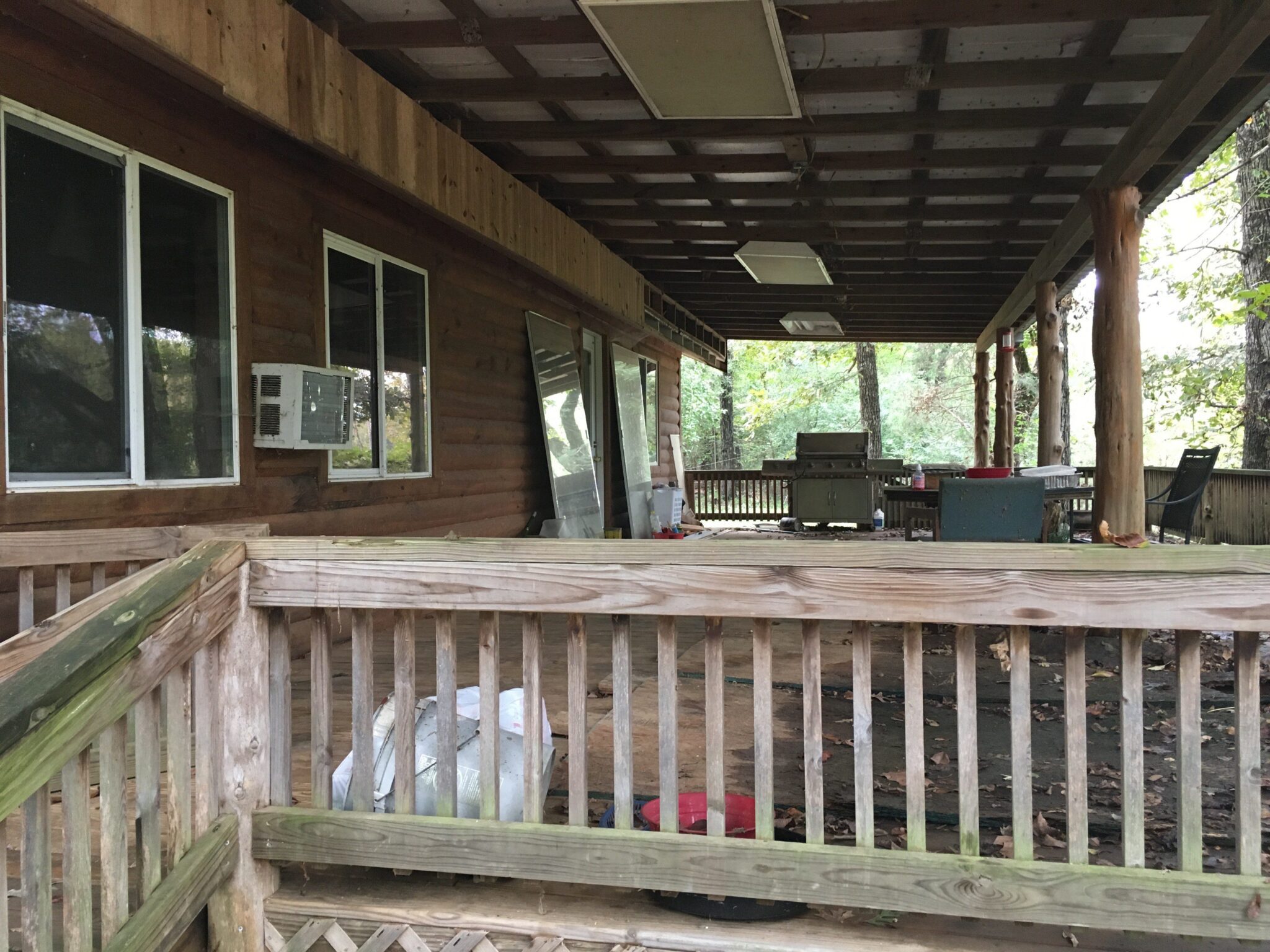 19-east-side-of-porch